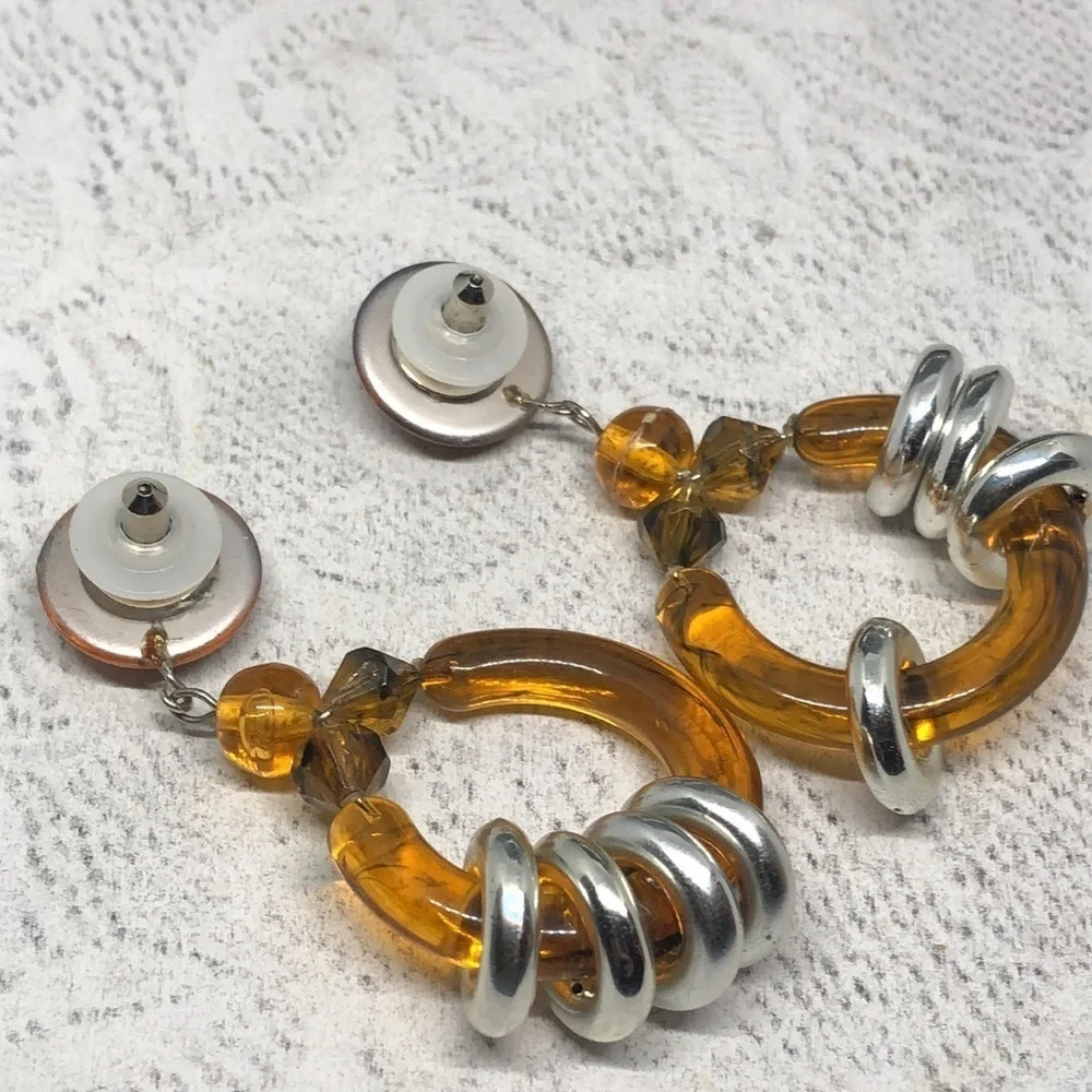 Vintage amber color lucite statement earrings dangle drop fun statement rings - Picture 3 of 4